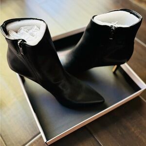 Pre-owed Steven NY ankle boots, size 11, black , brand new with box